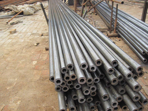 精拔精密無(wú)縫鋼管